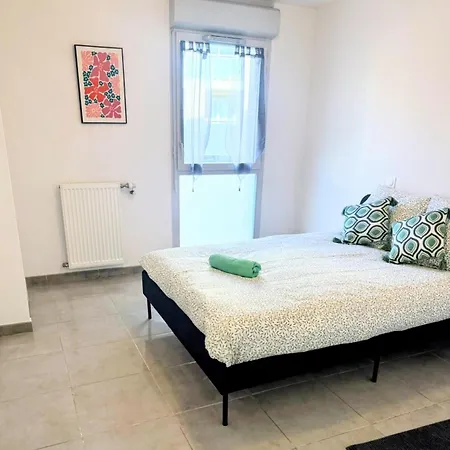 Flat Relax With Terrace-home Cinema-jacuzzi *